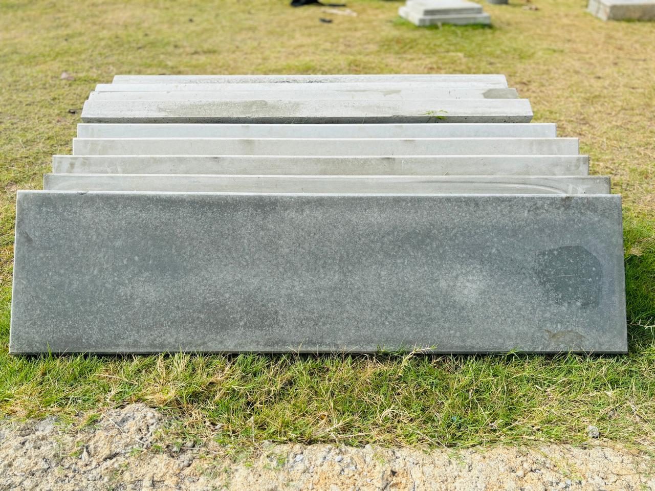 Step / Seat photo 2