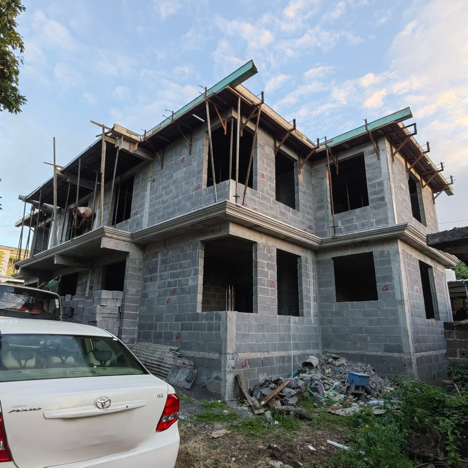 House Build - Scaffolding & Roof Formwork
